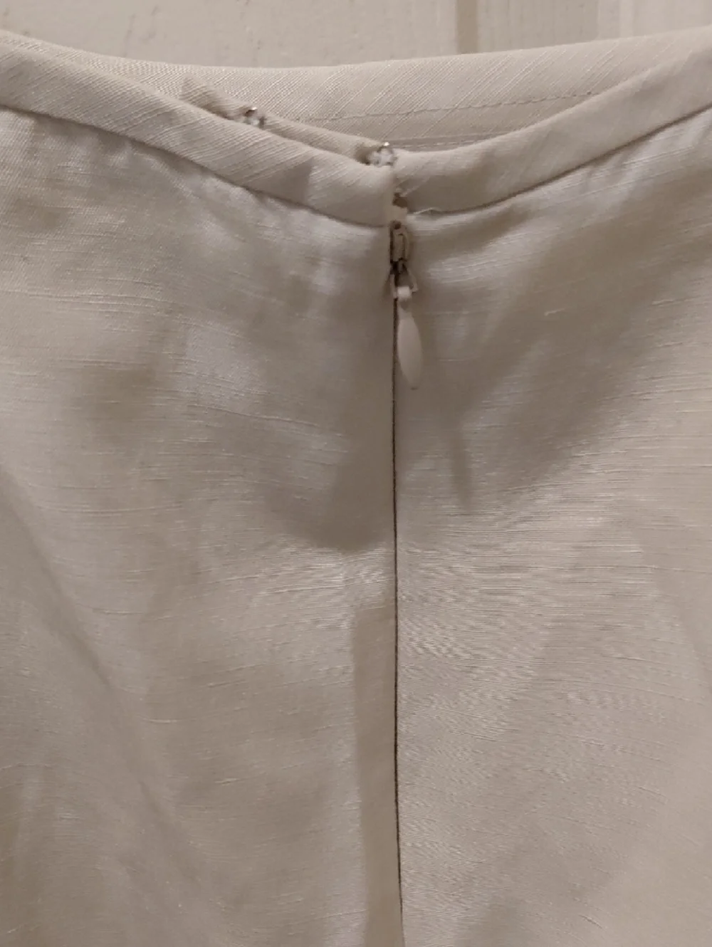 Preston & York Cream Straight Midi Skirt